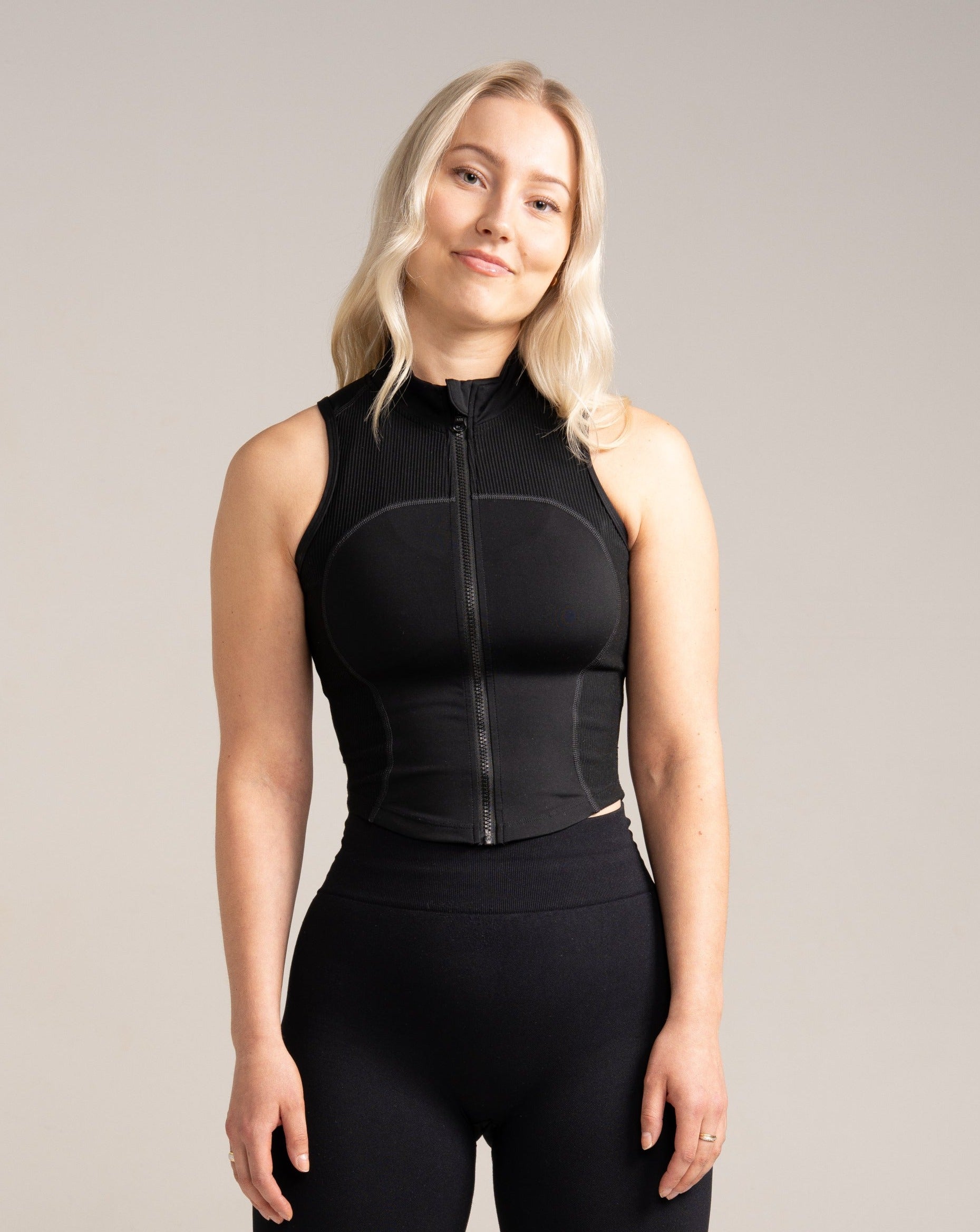 Performance Zipper Top - Black