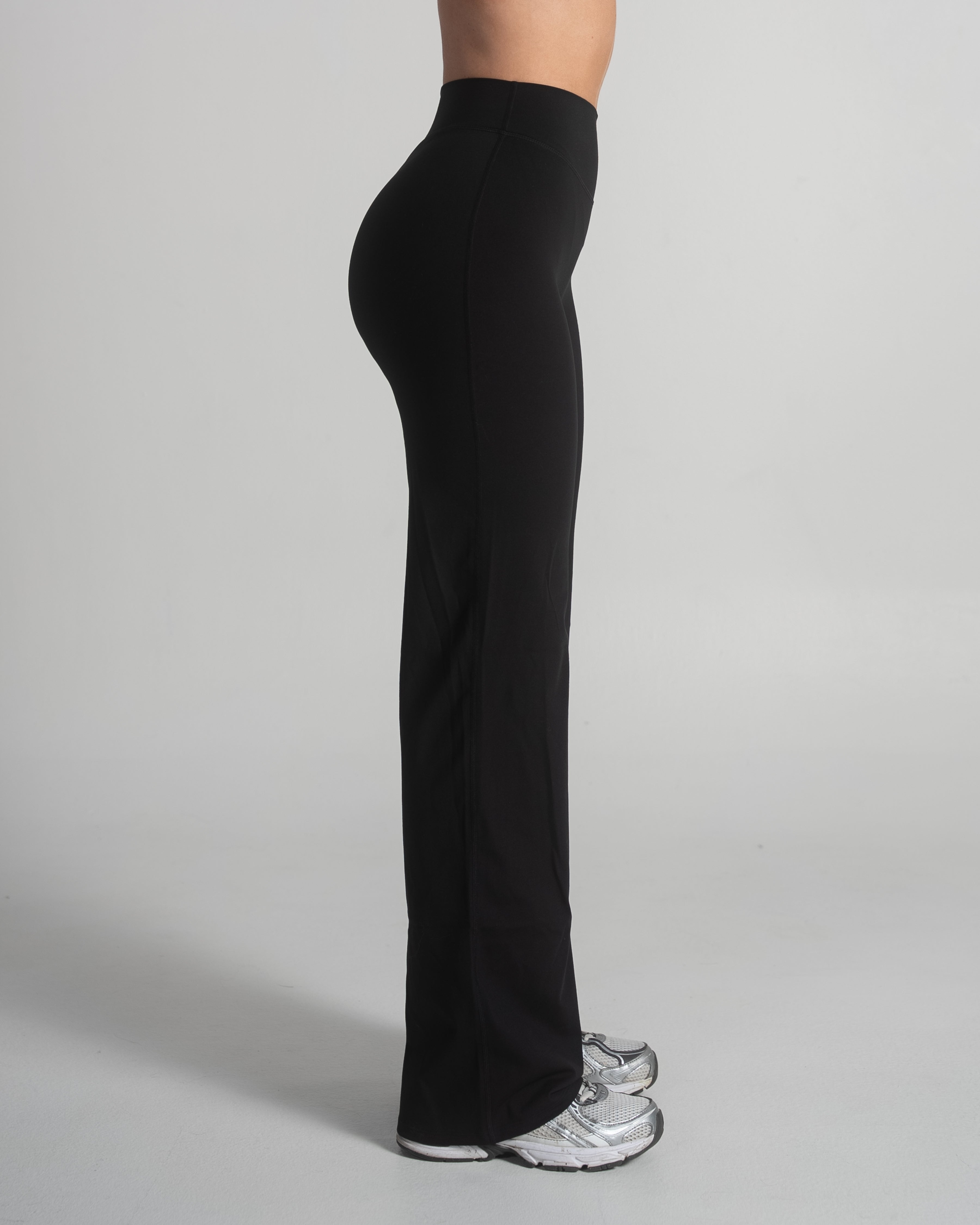 Timeless Soft Straight Pants - Black