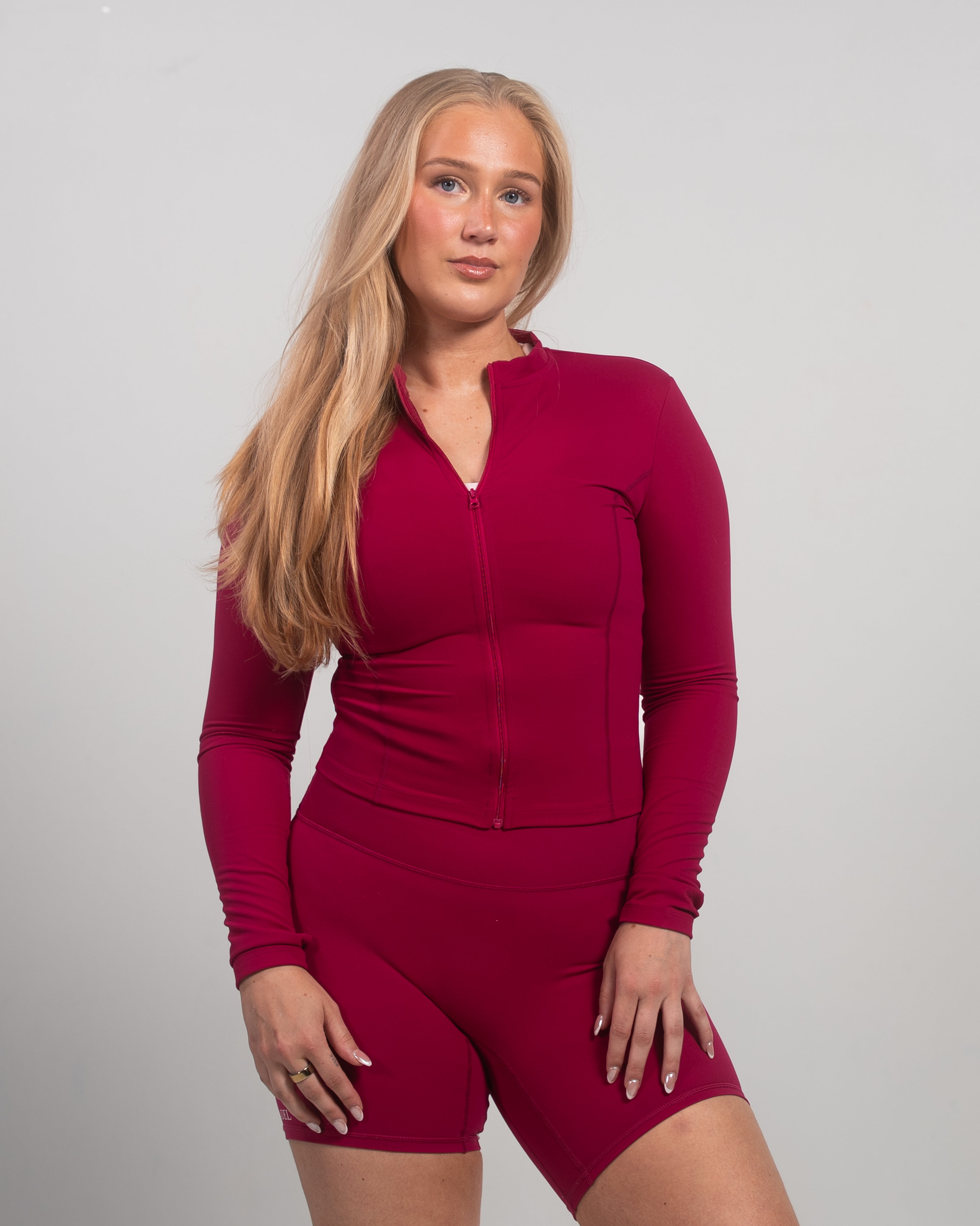 Timeless Zipper Jacket - Cherry