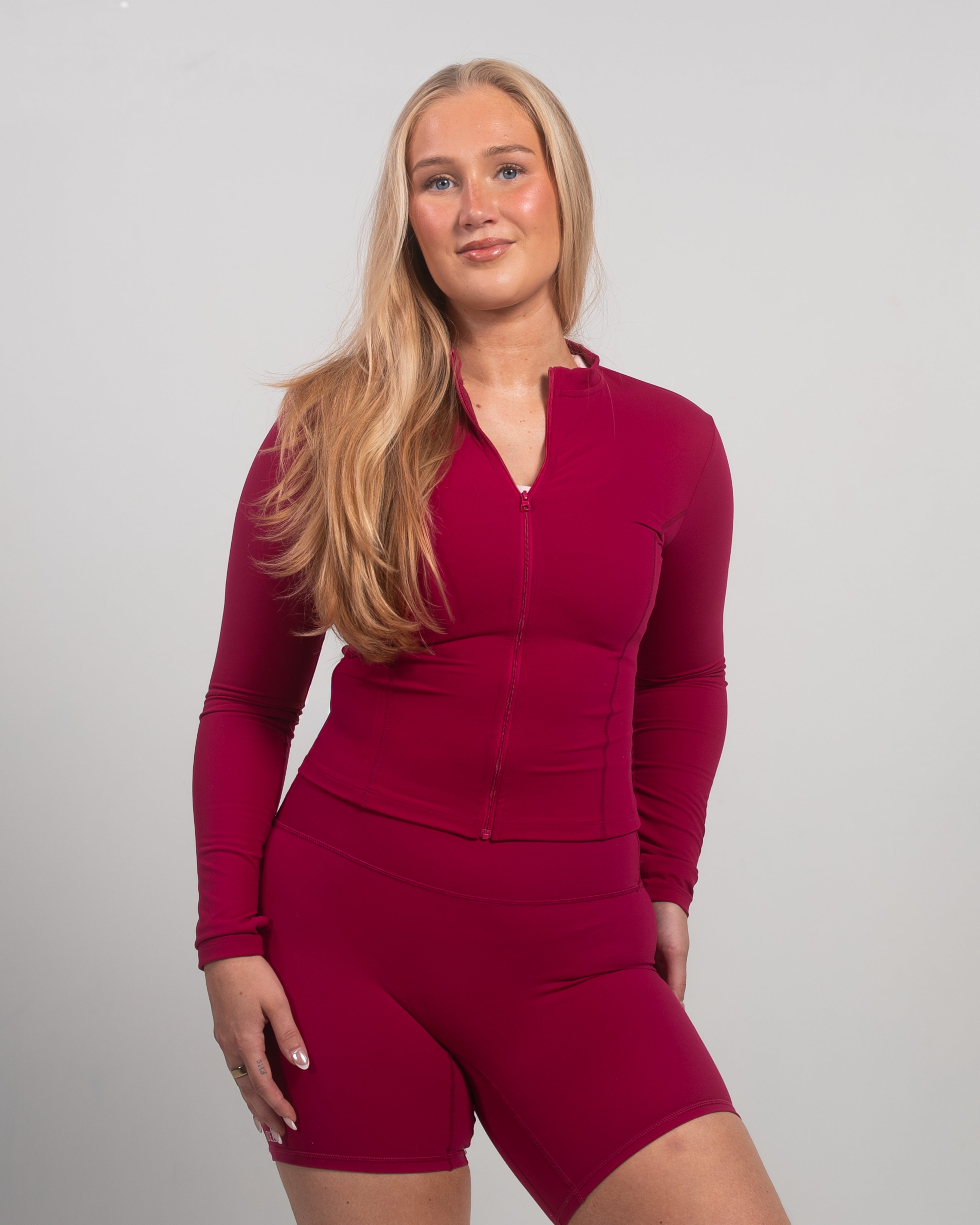Timeless Zipper Jacket - Cherry