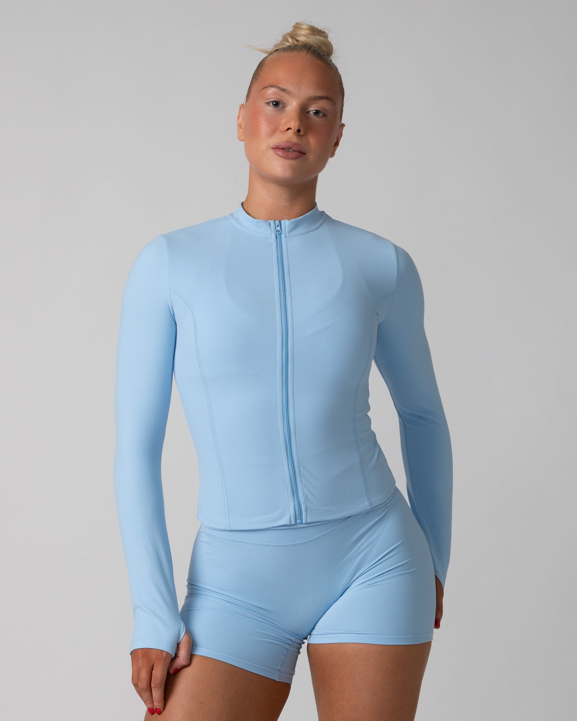 Timeless Zipper Jacket - Baby Blue