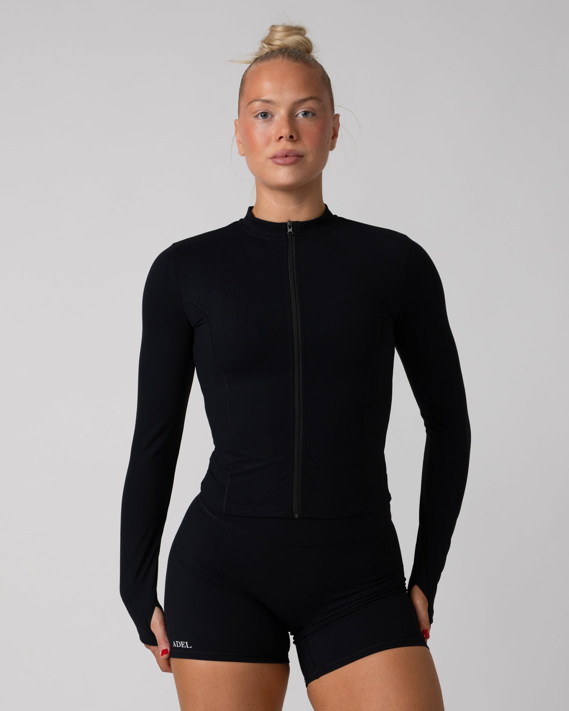 Timeless Zipper Jacket - Black